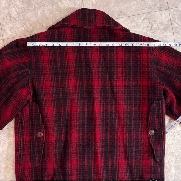 Vintage Woolrich Red Plaid Wool Mackinaw Jacket 545 W/Game Pouch Size 42 EUC - Picture 9 of 16